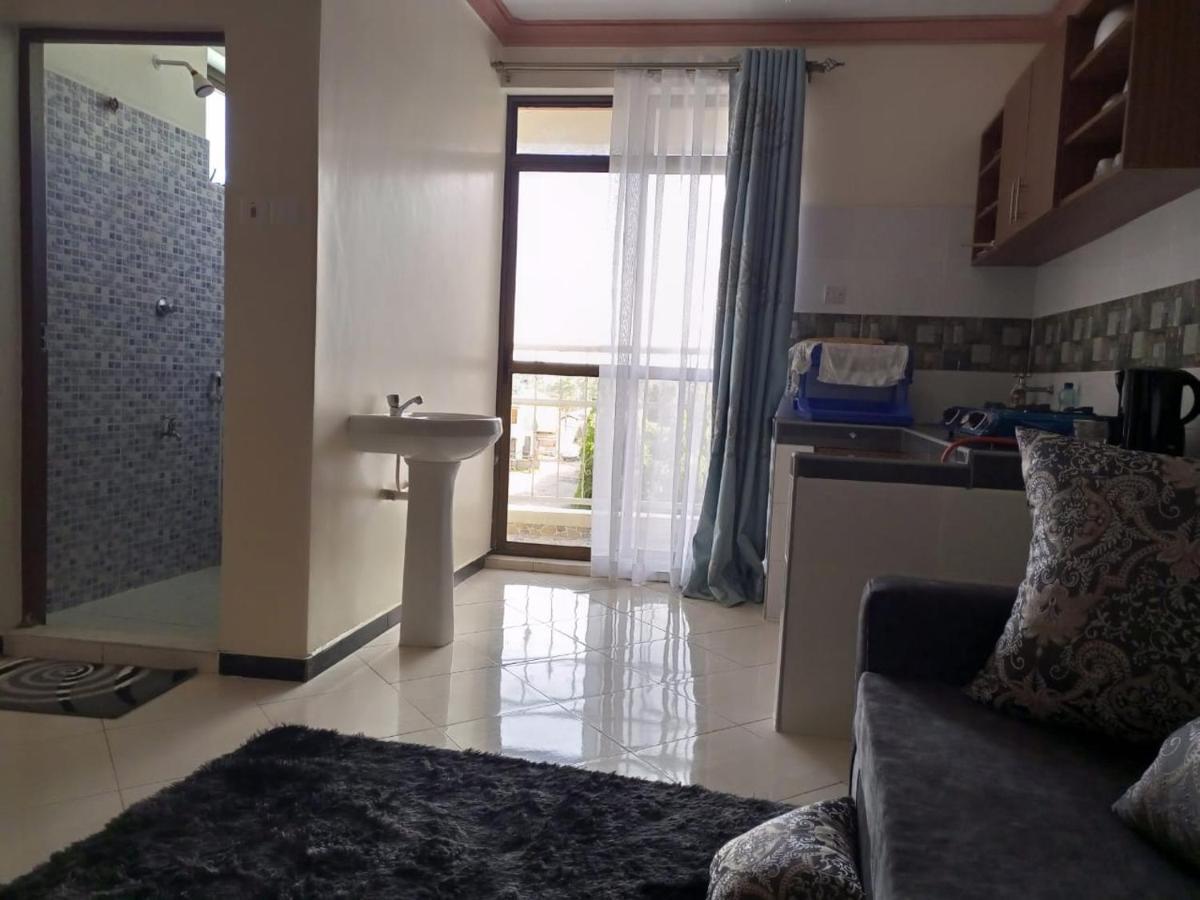 Lovely 1 Bedroom In Bamburi With Reliable Wifi Mombasa Kültér fotó
